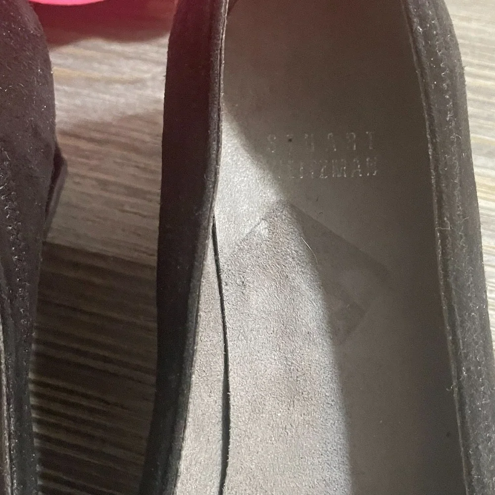 STUART WEITZMAN Womens Sz 7.5M Black Suede Wedge‎ Heel Shoes Silver Buckle - Picture 5 of 15